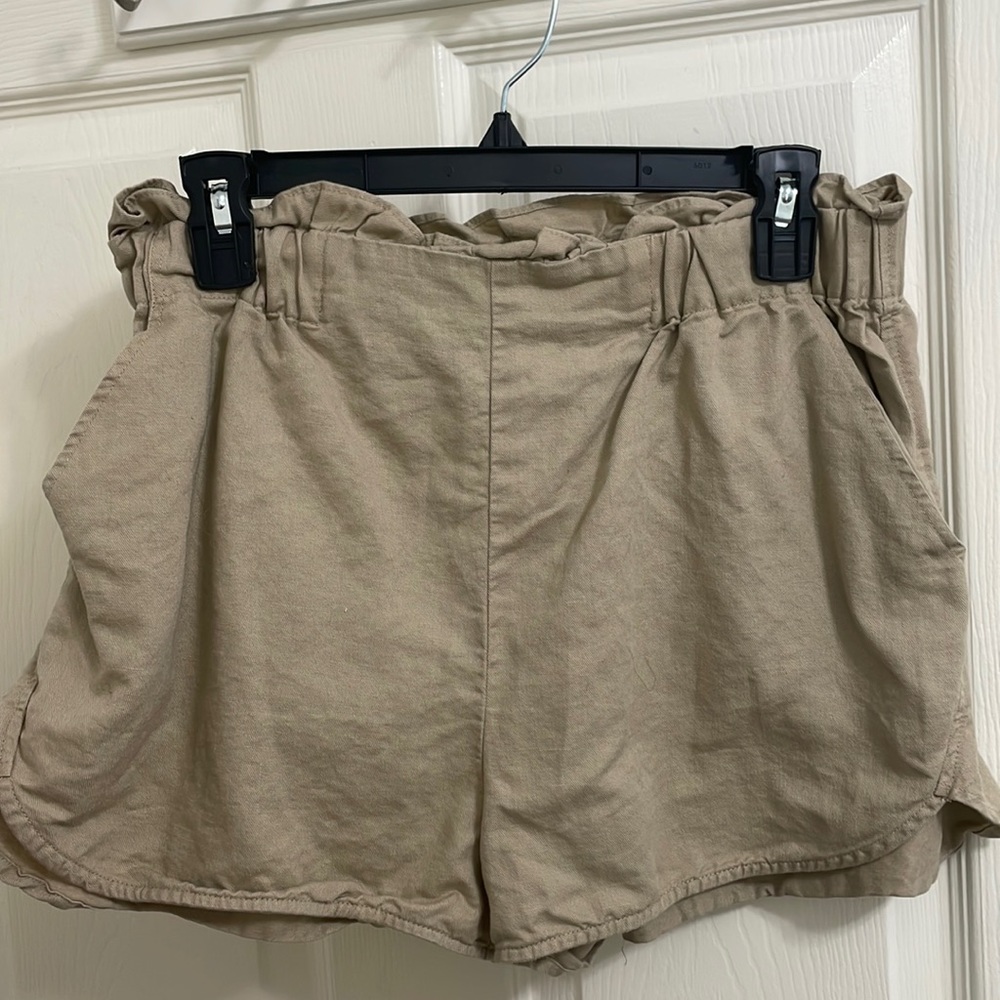 Zara paper bag high waisted shorts. Worn & washed once.